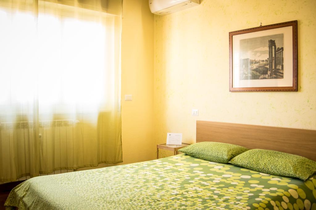 Belon B&B Poli Casilino Rome Bagian luar foto