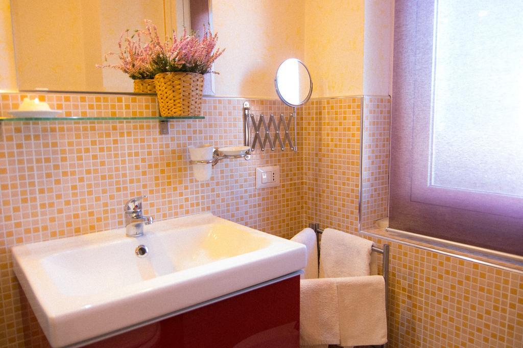 Belon B&B Poli Casilino Rome Bagian luar foto